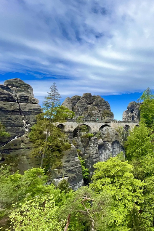Prague: All-inclusive trip to Bohemian and Saxon Switzerland - Guides and pacing: what a small group does for your day