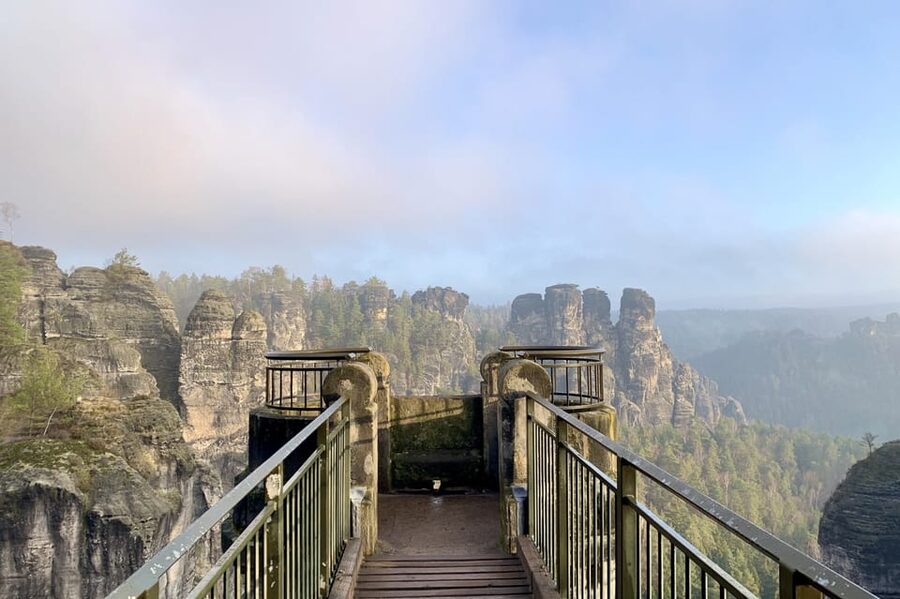 Prague: All-inclusive trip to Bohemian and Saxon Switzerland - Price and the real value of being picked up, fed, and guided