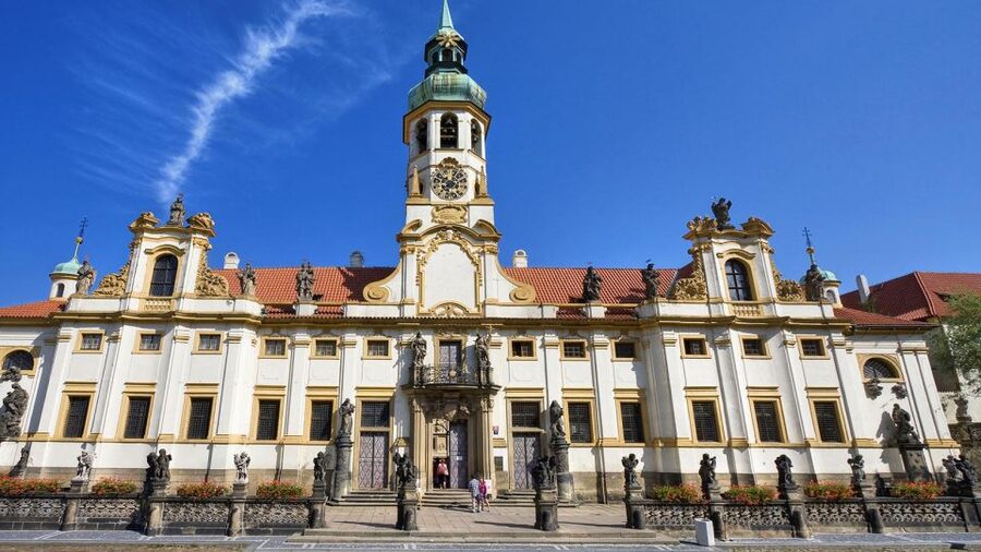 Prague Audioguide - TravelMate app for your smartphone - What the 100 Minutes Covers: A Smart Route Through Prague