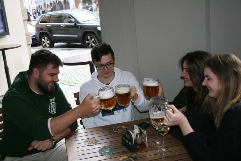 Prague Beer History: Highlights Tour with Tasting - The Short Walk Breaks: Why the Route Includes 10 and 15 Minute Segments