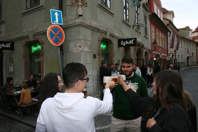 Prague Beer History: Highlights Tour with Tasting - Uhelný trh: Where the Tour Slows Down for a Real Beer Break