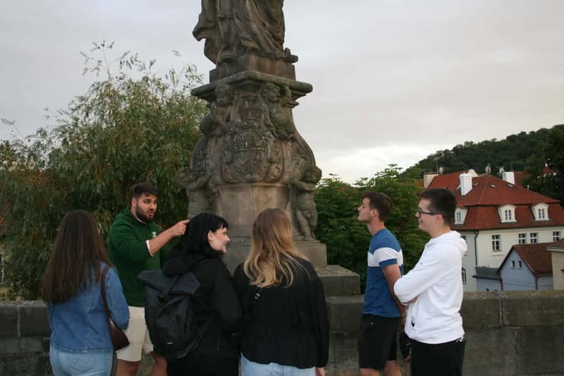 Prague Beer History: Highlights Tour with Tasting - Photo Stops: Prague Angles Built Into the Route