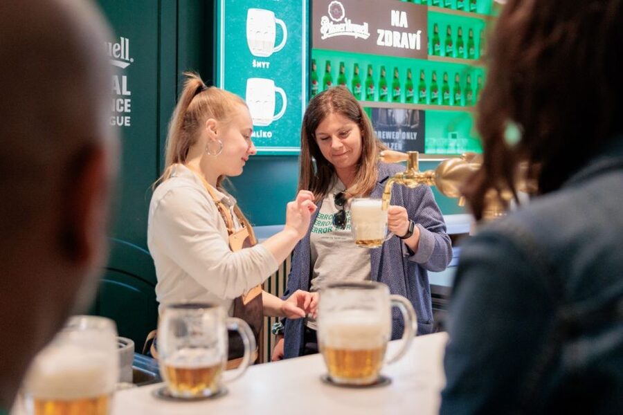 Prague: Beer Pouring Class at Pilsner Urquell Experience - Who should book this Tapster Academy