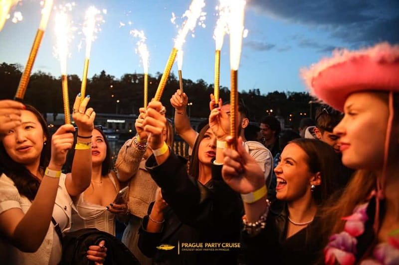 Prague : Boat Party with Afterparty at EPIC - Key things to know before you go