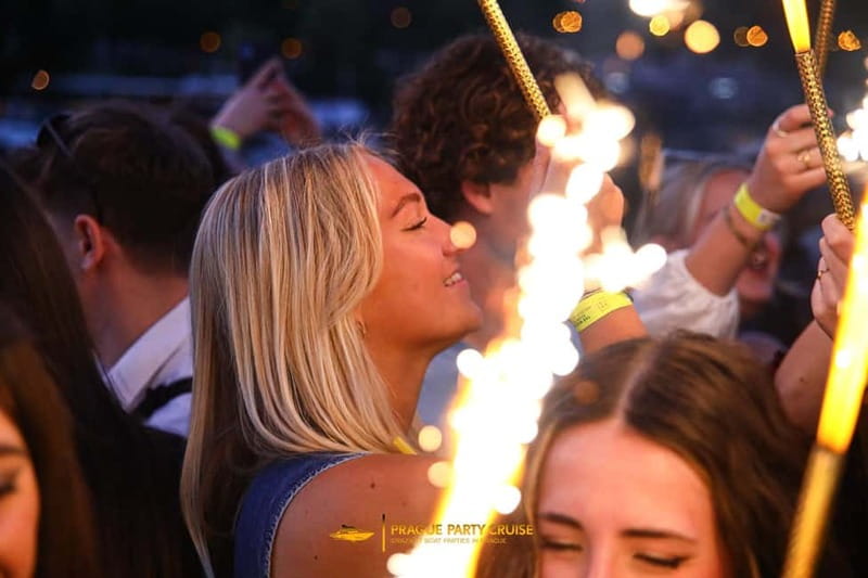 Prague : Boat Party with Afterparty at EPIC - Charles Bridge and Prague Castle Stops: Great Photos, Limited Time