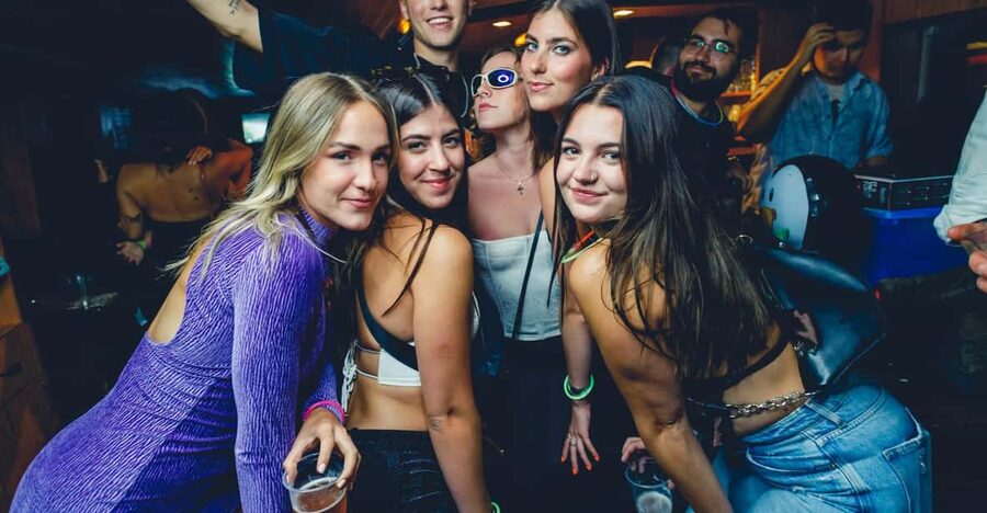 Prague: Boat Party with Unlimited Drinks & After Party Entry - Drinking games and pre-party bar: great if you pick the right option