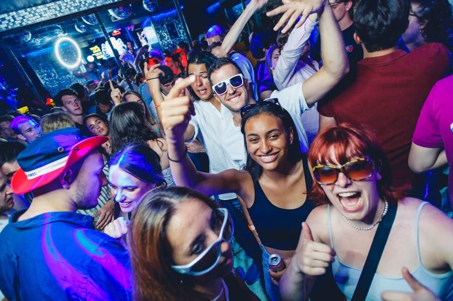Prague: Boat Party with Unlimited Drinks & After Party Entry - Who this is best for (and who should skip it)