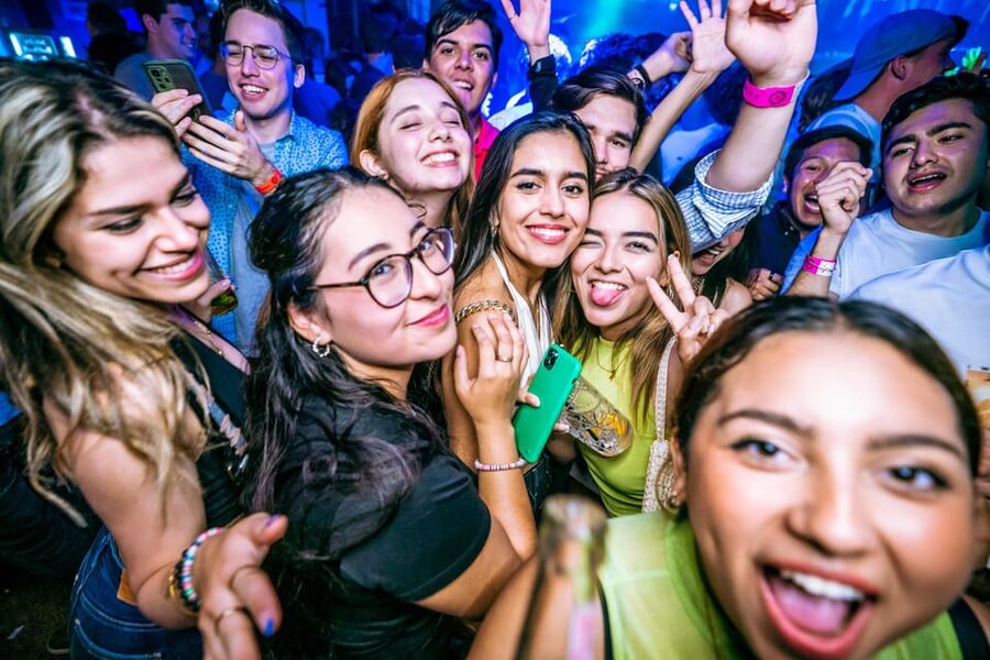 Prague: Boat Party with Unlimited Drinks & After Party Entry - The boat party on the Vltava: DJ, decks, and the best kind of photos