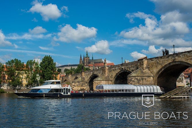 Prague Boats 2-hour Lunch Cruise - Live Music and On-Board Comfort: Clean Boat, Real Restrooms