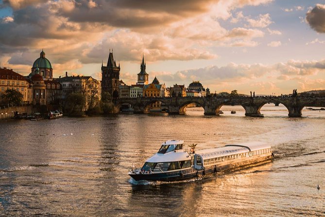 Prague Boats 3-hour Dinner Cruise - Where You Board (and Why Your Seat Choice Matters)