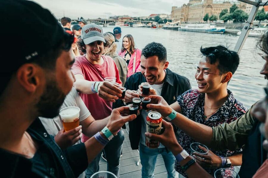Prague: Booze Cruise with Open Bar and Duplex Entry - The 2-Hour Open Bar Cruise: Live DJ, Dancing, and Views