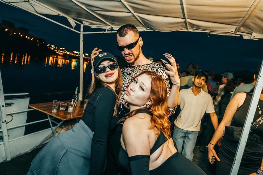 Prague: Booze Cruise with Open Bar and Duplex Entry - Open Bar Reality: Unlimited Drinks for a Fixed Time