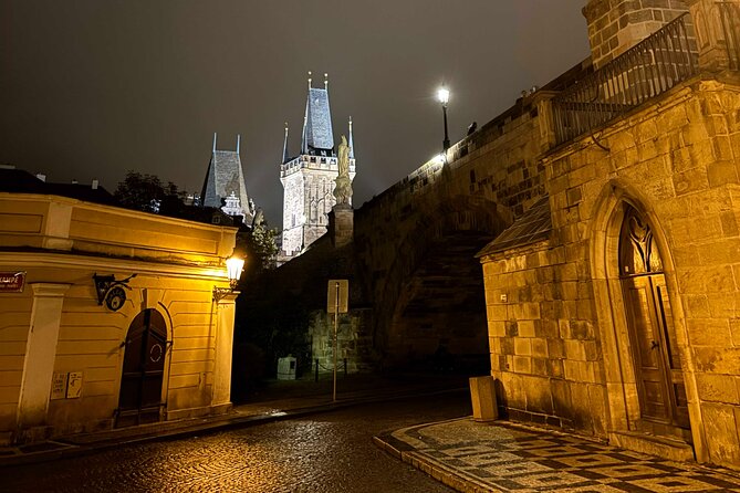 Prague by Night A Scenic Walk from Petrin Hill to Old Town - Lennonova zeď: a fast, powerful street-art stop