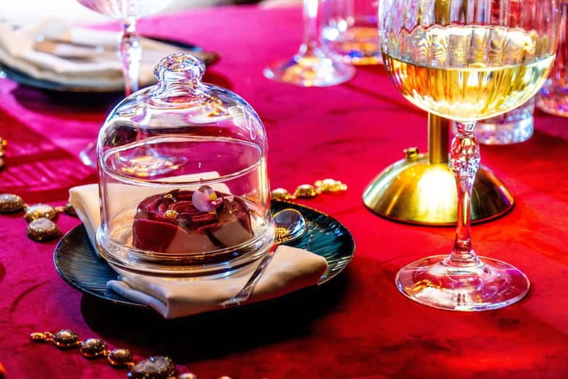 Prague: Cabaret Show at Medusa - Nightlife Prague - Should you book Medusa Cabaret at Medusa?