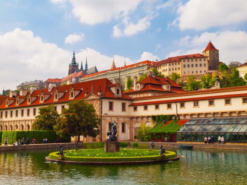 Prague Castle: 1-Hour Introduction Tour with Entry Ticket - Inside the castle: what the 1-hour orientation actually sets you up for