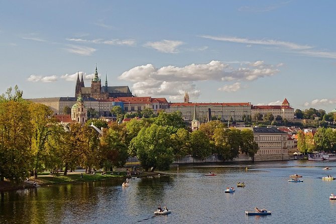 Prague Castle and Lobkowicz Palace entrance tickets - Should you book? My honest take