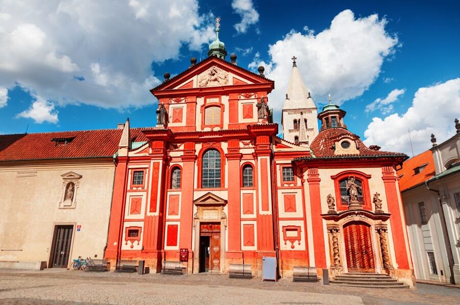 Prague Castle and St. Vitus Cathedral Private Walking Tour - Should you book this Prague Castle private walking tour?