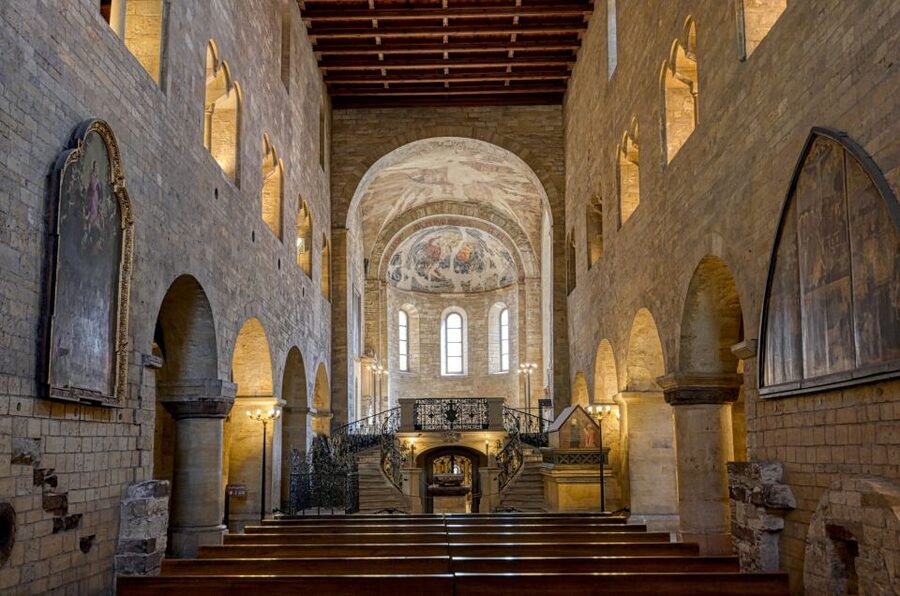 Prague Castle and St. Vitus Cathedral Private Walking Tour - St. Vitus Cathedral: the Gothic centerpiece you’ll remember