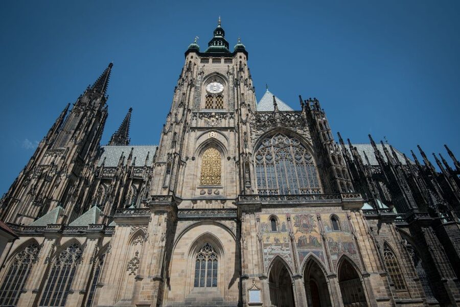 Prague: Castle Grounds & Highlights Walking Tour small-group - The “grounds & exteriors” plan: exactly what it’s good at