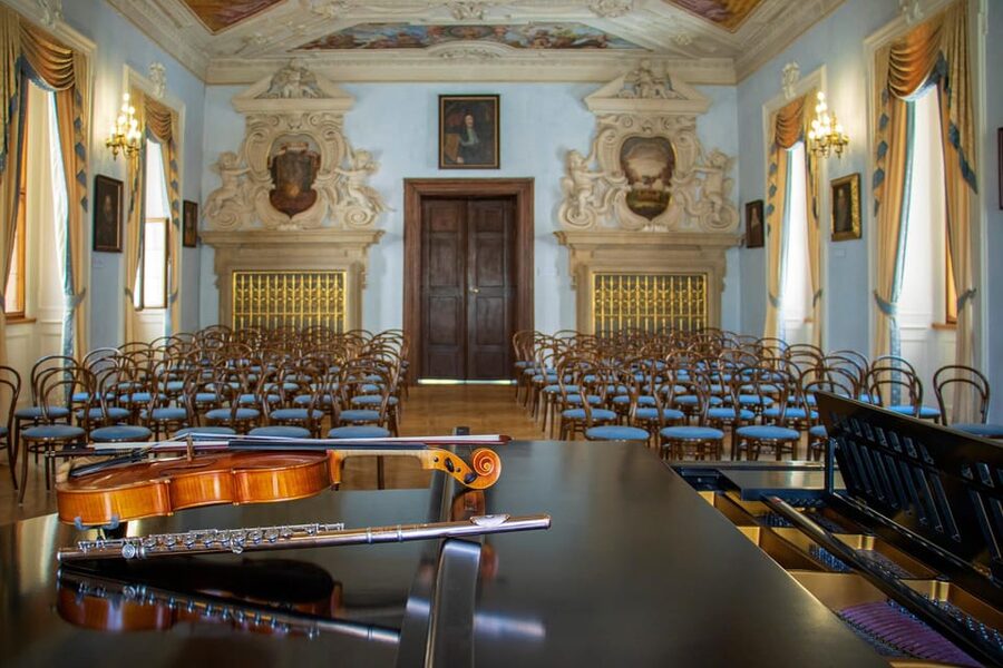 Prague Castle: Midday Classical Concert at Lobkowicz Palace - Seats, sound, and the small ensemble reality