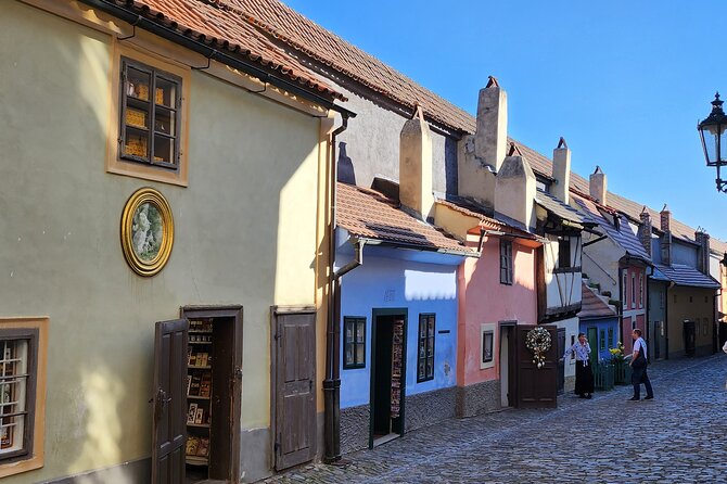 Prague Castle Private Walking Tour - Stop 4: Golden Lane and the late-16th-century house feeling