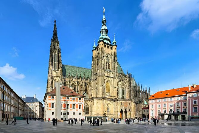 Prague Castle Skip-The-Line Ticket with Audio guide - Walking logistics inside the Castle complex