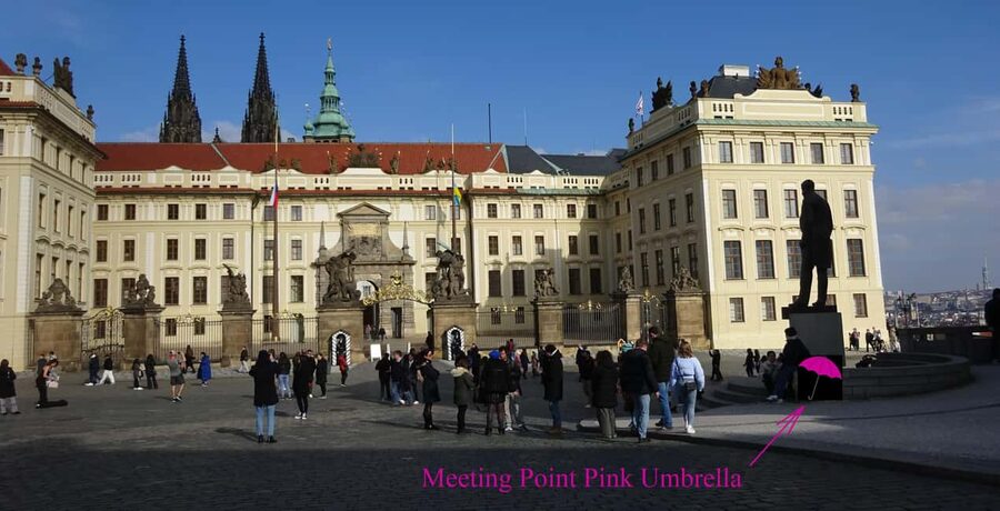 Prague Castle: Small-Group Tour with a local guide - Why Prague Castle needs a guide, not just good shoes