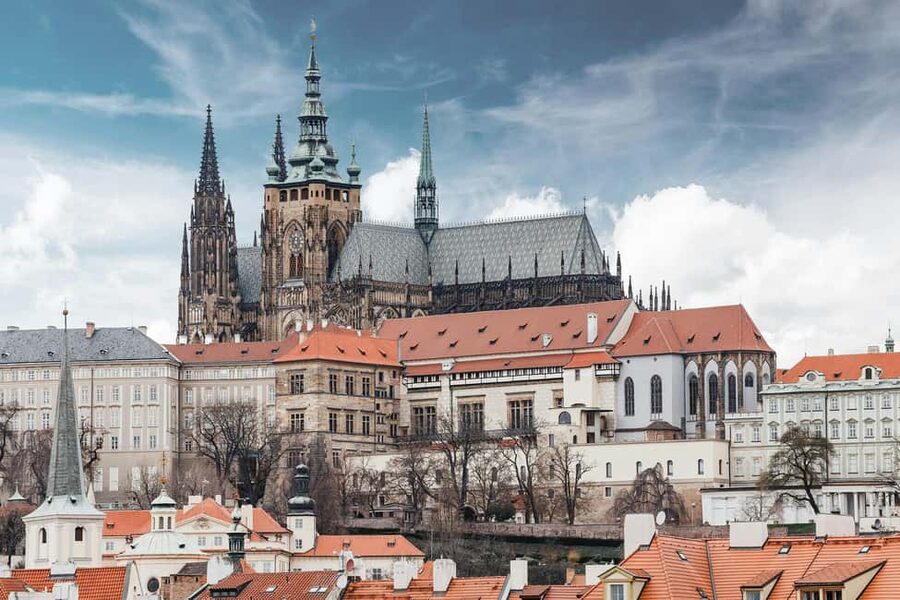 Prague Castle, St. Vitus Cathedral, Royal Palace, St. George's Basilica - Key things I’d circle before you go