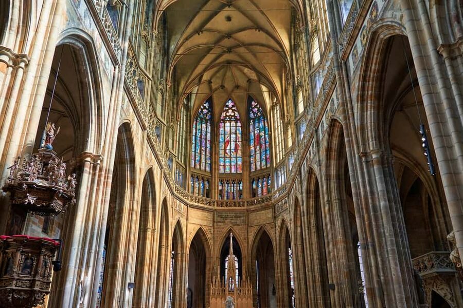 Prague Castle, St. Vitus Cathedral, Royal Palace, St. George's Basilica - St. Vitus Cathedral: kings, relics, and the Gothic heart of the city