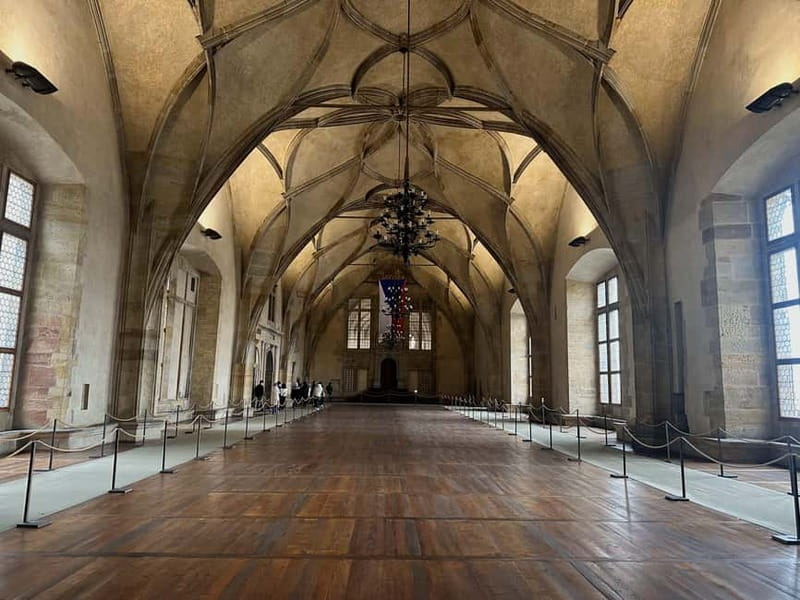 Prague Castle Ticket & Audioguide with Pick-up in GPG Office - Inside St. Vitus Cathedral: Start Here for Best Flow