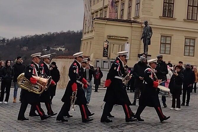 Prague Castle Tour - Key highlights to watch for
