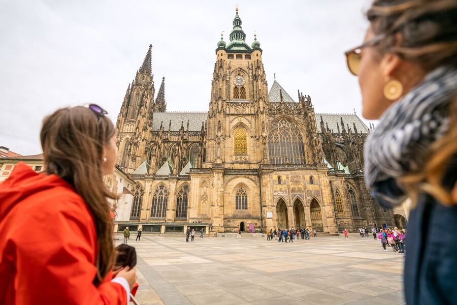 Prague: Castle Tour with Local Guide and Entry Ticket - Golden Lane: From Sharpshooters to Goldsmiths (and Kafka’s Trail)