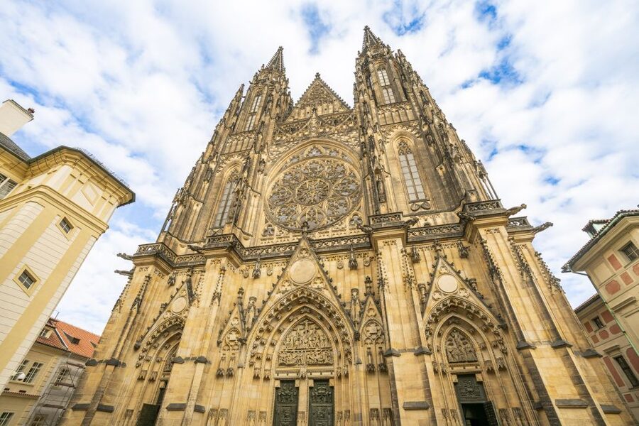 Prague: Castle Tour with Local Guide and Entry Ticket - Price and Value: What $61 Actually Buys You