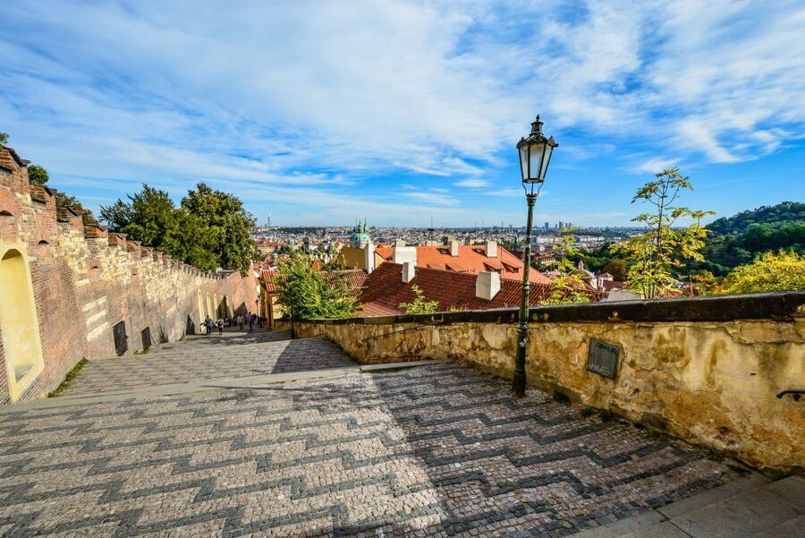 Prague Castle Tour With Tickets - Getting There, Meeting Point, and Staying Comfortable