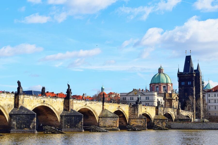 Prague City: 1-Hour Orientation Tour by Bus - Old Town Highlights You’ll Catch From the Road: Týn and the Old Town Hall