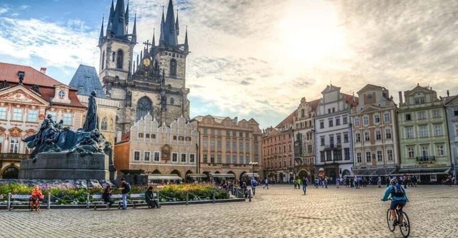 Prague: City Highlights Walking Tour - Starting at Veleslavínova: easy-to-find, good for first bearings