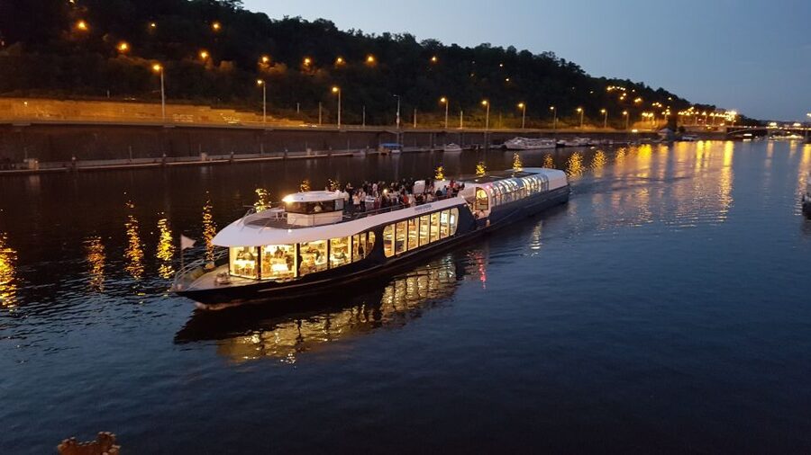 Prague: City Tour and Dinner Cruise with Hotel Pickup - Board the Boat: Welcome Drink, Live Music, and Where Prague Looks Best