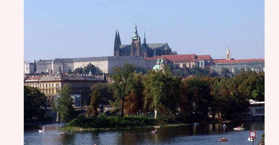 Prague: Classic City Bike Tour - Municipal House to New Town: Starting Strong in Prague’s Center