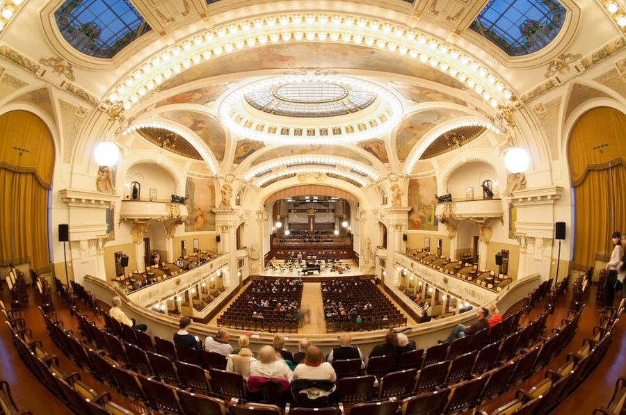 Prague: Classical Concerts at Smetana Hall, Municipal House - Your 65-minute concert night: what the experience is really like