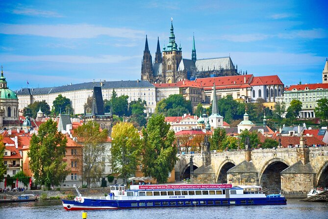 Prague Combo: Castle Guided Tour, Bus and Optional Boat - The Vltava boat cruise: optional timing that you control
