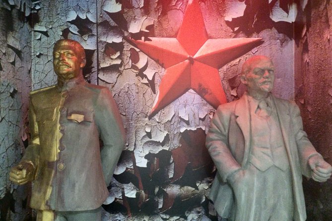 Prague Communism tour with visit of Communism museum - Museum of Communism: The 90 Minutes That Gives You the Key