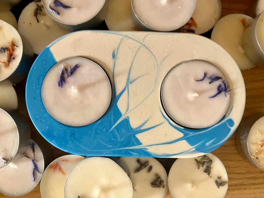 Prague: Craft your unique tea-candle holder set - Choosing shape and colors: the fun part that turns craft into a real souvenir