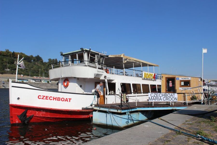 Prague Cruise: 1-Hour on the River Vltava - Who This Cruise Is Best For (And Who Might Skip It)