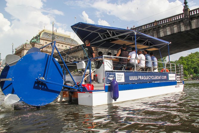 Prague Cycle Boat - The Swimming Beer Bike - Host and Group Energy: What the Reviews Signal Clearly