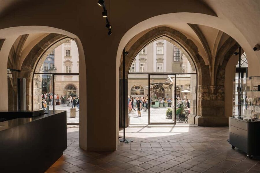 Prague: Dan Brown Tour - How the Jewish culture and Golem thread changes the tour