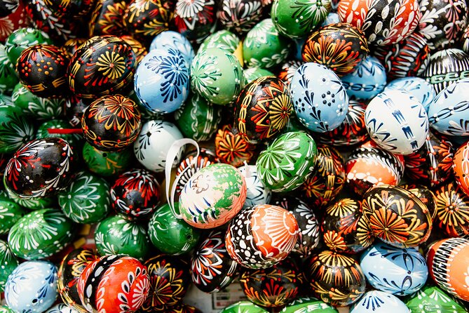 Prague Easter Markets Tour with Czech Traditions and Local Snacks - Timing That Makes Sense: 2 Hours 45 Minutes, No Time Sink