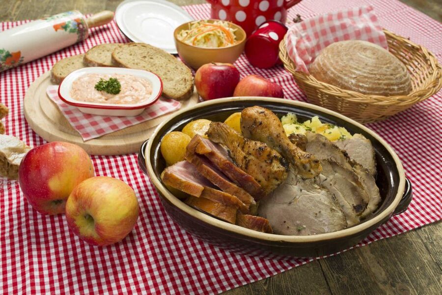 Prague: Evening Folklore Garden Party with Traditional Menu - The Folklore Show: Music, Dancing, and You Can Join In