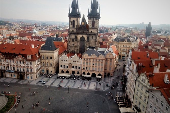 Prague Fairytale Tour: Old Town And Castle private tour - Stare Město (Old Town): 40 minutes of medieval Prague without ticket stress
