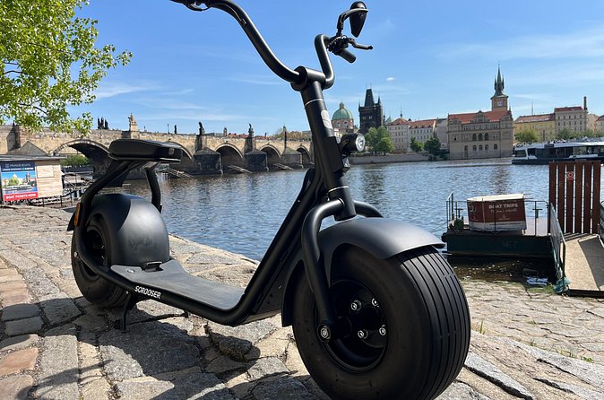 Prague Fat Tire E-Scooter Tour with A Local Guide - Descents and Neighborhood Charm: Petřín, Lesser Town, Lennon Wall, Kampa
