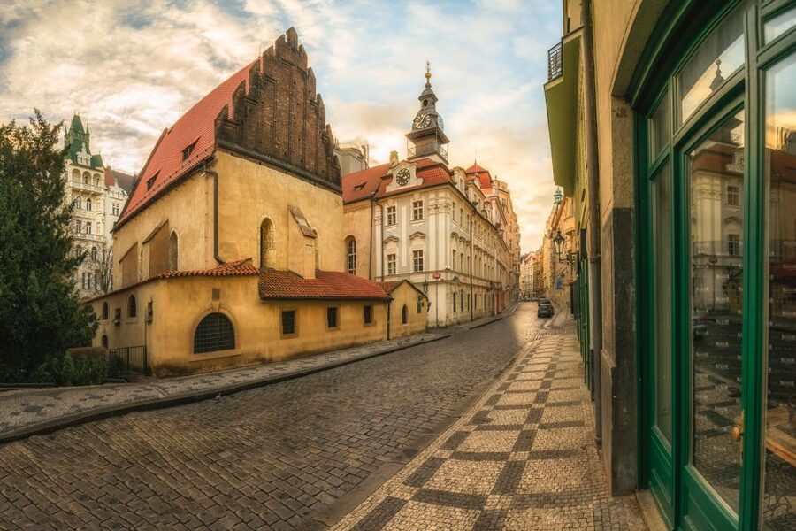 Prague For The First Time: 2-hour Private Walking Tour - Rain or shine: what that means for your day